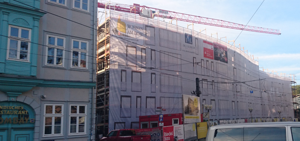 grossformatdruck-bannerdruck-geruestbanner-fassadenverkleidung-domplatz